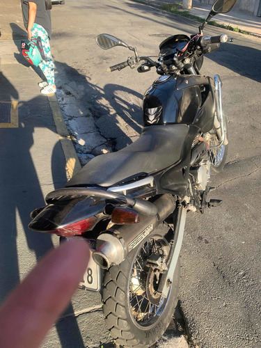 Imagem 1 de 5 de Honda Falcon