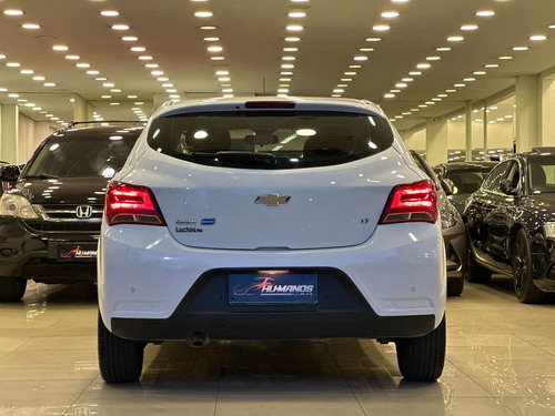 Chevrolet Onix ONIX 1.0 MT LT
