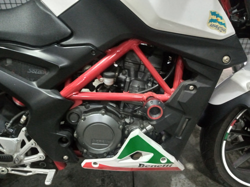 Imagen 3 de 21 de Benelli Tnt 25 250 Año 2017 Impecable Original Segundo Dueño