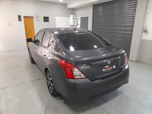Nissan Versa 1.6 Exclusive At