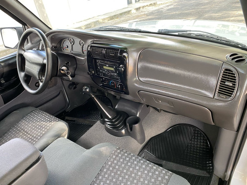 Ford Ranger Pickup Xl L4 Crew Cab 5vel Aa Mt