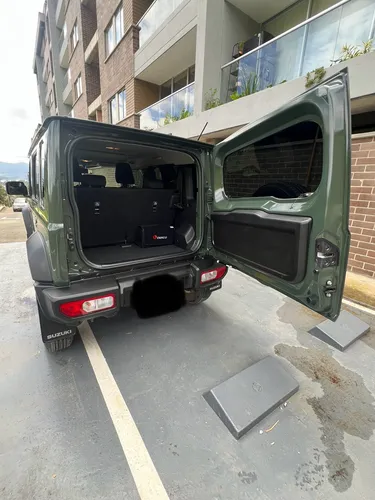 Suzuki Jimny 5P GLX AT