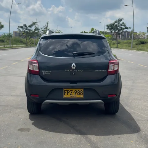 Renault Stepway 1.6 Intense Automática