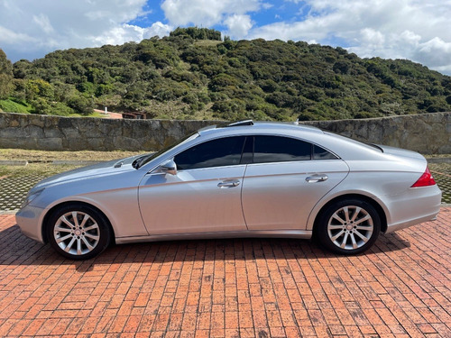 Imagen 2 de 10 de Mercedes Benz Cls350