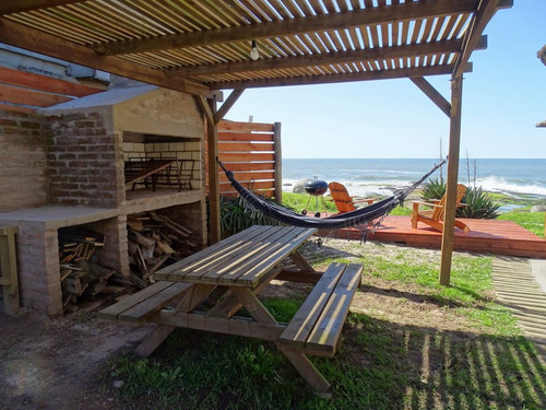 Mares En Punta Del Diablo