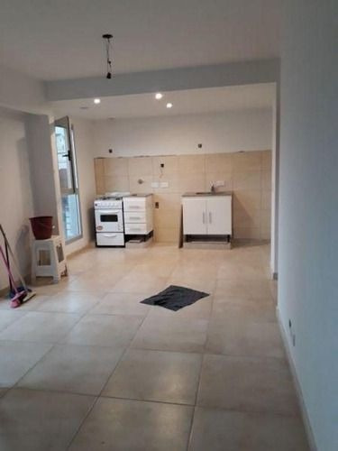 Imagen 2 de 7 de Venta De Departamento 2 Ambientes En Caseros
