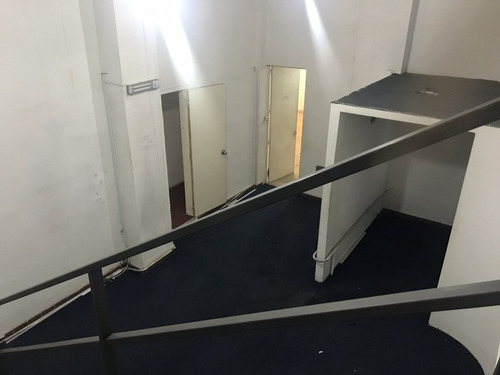 Diri Local Comercial A Mts De 18 Frente A Pza Cagancha 300m2