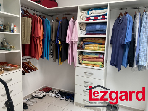 Amplio Refugio Familiar: Casa Con 5 Recámaras A La Venta En Lomas De Cocoyoc