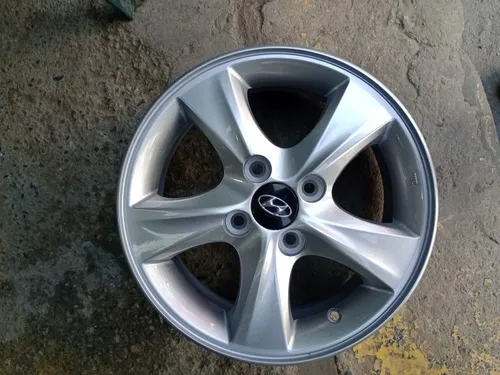 Rines 14 Originales Hyundai I 25 (Usado)