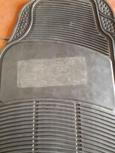 Imagen 4 de 9 de Alfombra Hule Para Carro ¢9.800