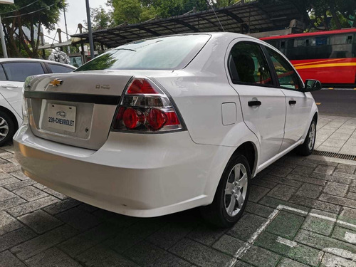 Imagen 7 de 13 de Chevrolet Aveo 1.6 Ls Aa Radio Airbag Facelift Mt 2017