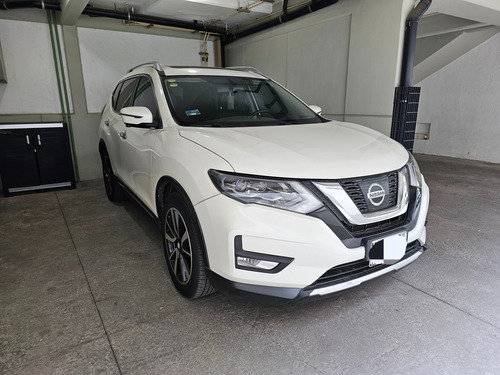 Nissan X-Trail 2.5 Exclusive 3 Row Cvt