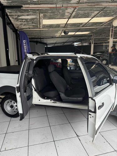 Fiat Strada 1.4 Hard Working Cab. Dupla Flex 3p
