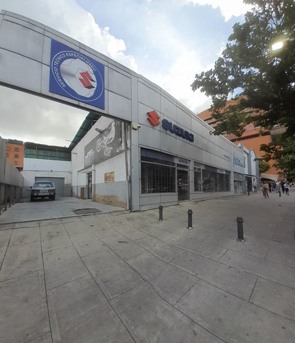 Alquiler Local-concesionario De Vehículos Chacao 950m2
