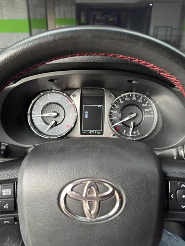 Toyota Hilux 2.4l