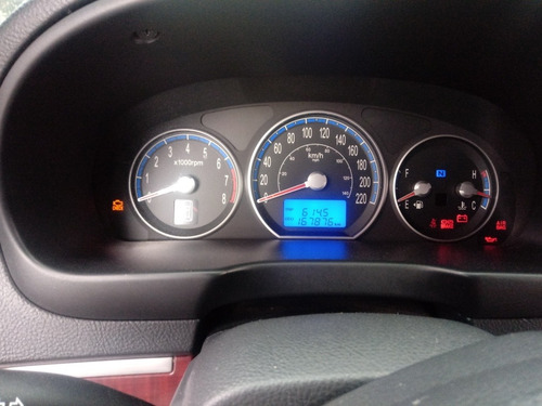 Imagem 7 de 15 de Hyundai Santa Fe 2008 2.7 5l Aut. 5p