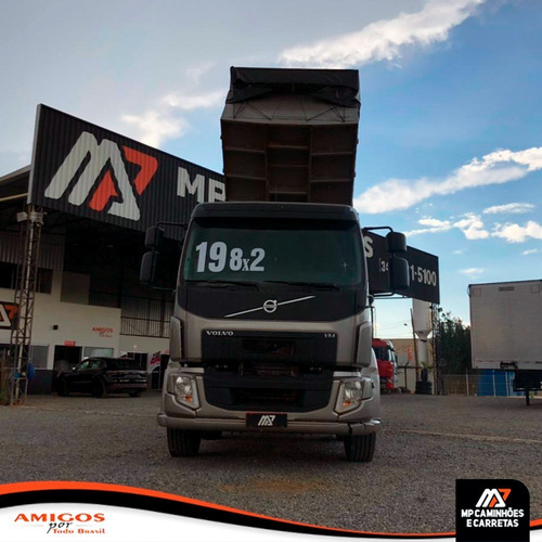 Caminhão 2019 Volvo Vm 330 Bitruck 8x2 Caçamba Agrícola