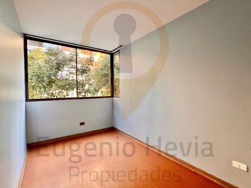 Departamento Frente A Plaza En P De Valdivia / E Yáñez