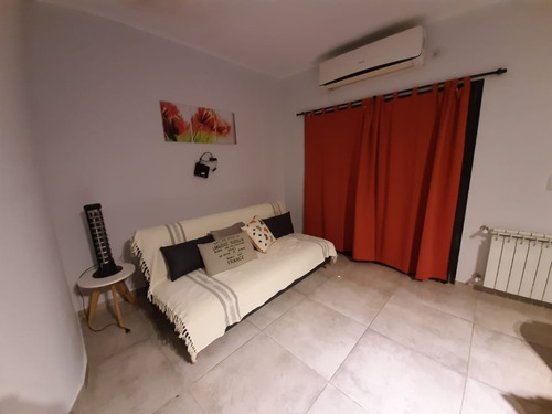 Imagen 8 de 24 de Departamento De Dos Dormitorios Centrico Con Cochera Y Pileta