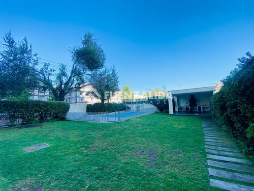 Departamento En Venta De 4 Dorm. En San Miguel
