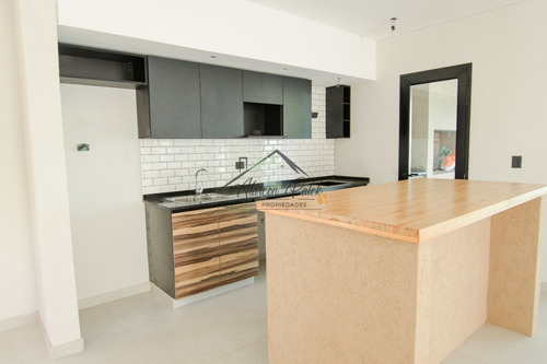 Imagen 3 de 18 de Casa A Estrenar De Calidad Estilo Mediterranea En Club De Campo Horizontes Al Sur