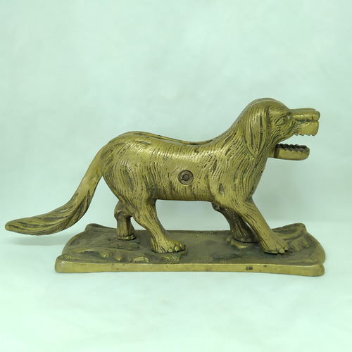 Figura Estatuillas Perro Rompe Nueces De Bronce (Usado)