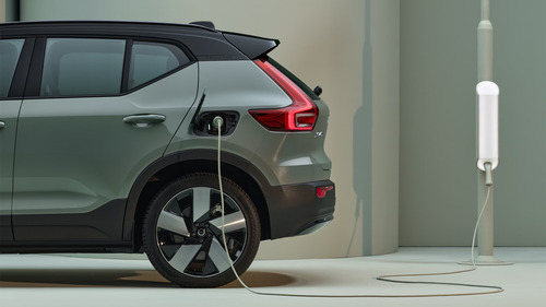 Volvo Xc40 P8 Awd Recharge Ultimate Dark