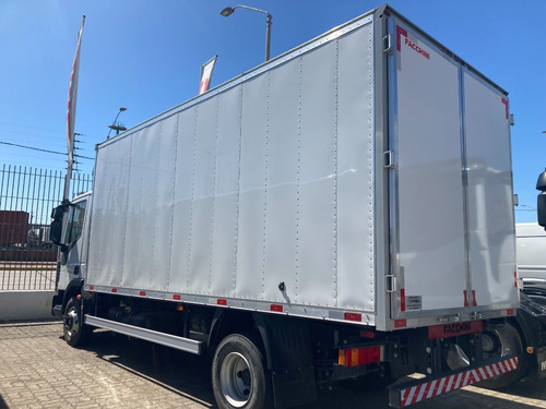 Iveco Tector 11190 Con Furgon Seco Facchini