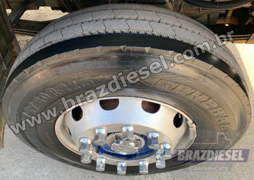Imagem 10 de 13 de Volkswagem Vw 19320 2011 6x2 Baú 11,20 Metros