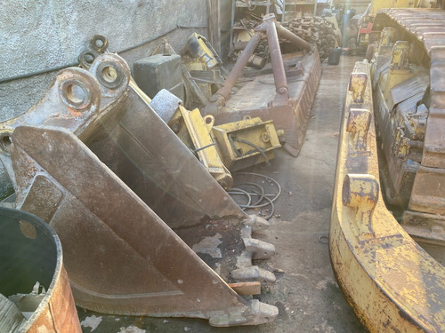 Imagem 10 de 12 de Trator De Esteira Caterpillar D8k Ano 1983