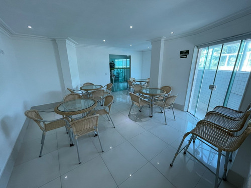 Imagem 25 de 30 de Prédio Frente Ao Mar, Apartamento 2 Dormitórios, Churrasqueira Na Sacada, Lazer, Aceita Financiamento Banco Ou Direto, No Maracanã/caiçara !!! - Ap00657 - 70585852