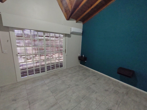 Imagen 9 de 17 de Duplex 3 Ambientes En Venta En Moron Con Cochera