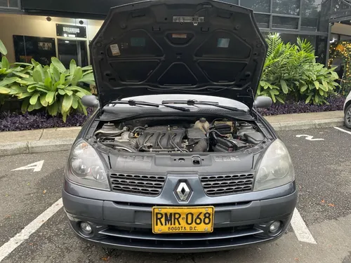 Renault Clio 1.6 Expression At 4x2 2012