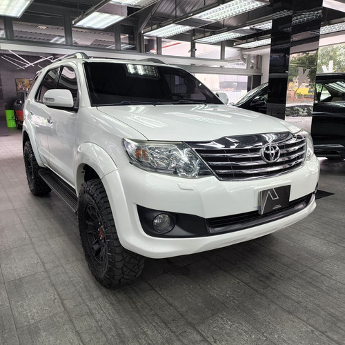 Imagen 2 de 10 de Toyota Fortuner Blindada