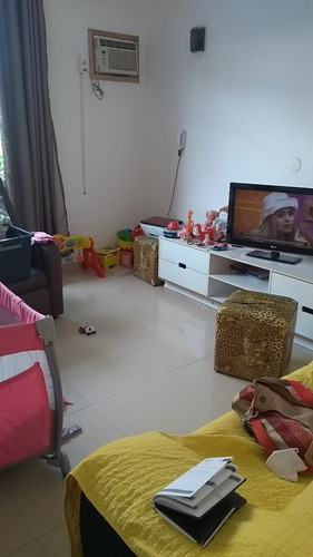 Casa À Venda Na Rua Durban, Taquara, Rio De Janeiro - Rj - Liv-12076