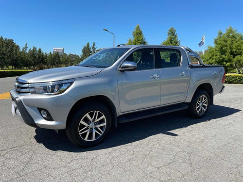 Toyota Hilux 2.8 Cd Srx 177cv 4x4 At 2018