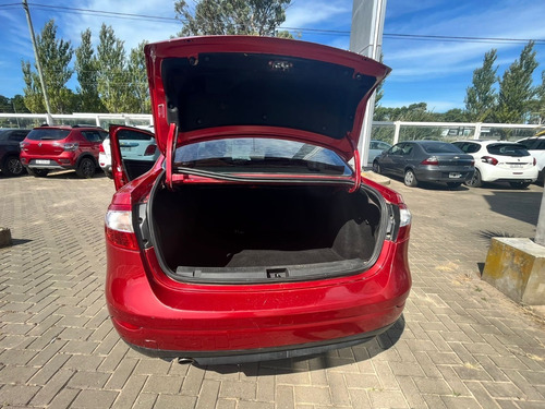 Imagen 8 de 15 de Renault Fluence 4p 2,0 Dynamique Ac