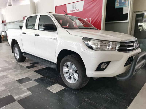 Imagen 3 de 15 de Toyota Hilux 2019 4p Doble Cabina Sr L4/2.7 Man
