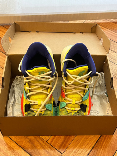 Zapatillas Basket Nike Kyrie 7 - 1 World 1 People Yellow