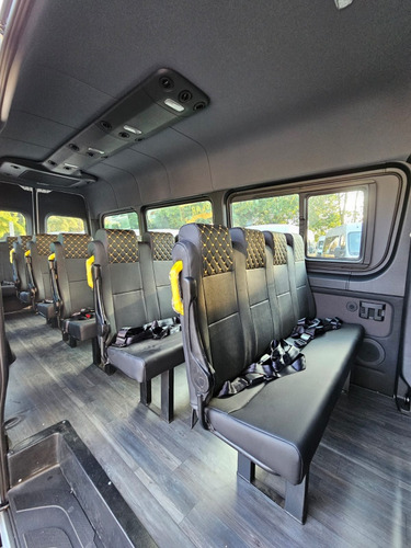 Sprinter Van 417 Extra Longa 28 Lugares Doc Onibus