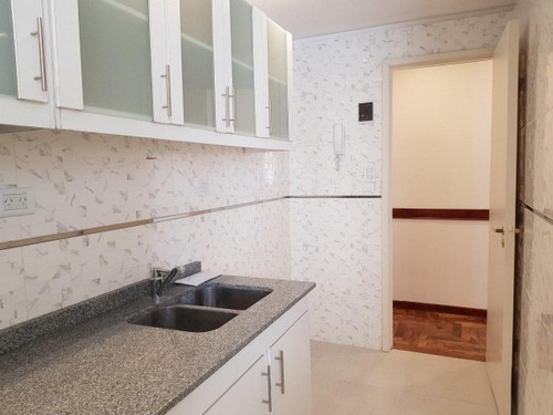 Imagen 6 de 11 de Venta De Departamento 2 Ambientes, Con Dependencia Y Cochera