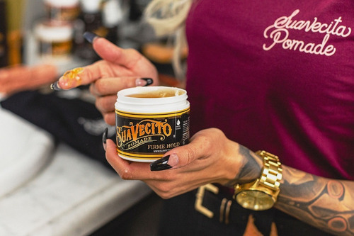 Suavecito Hold Pomade Pomada Firme Para El Cabello 4 Oz