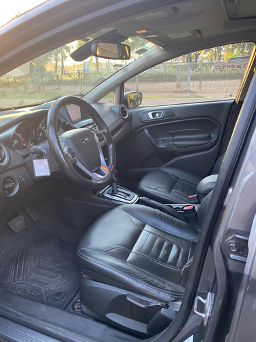 Ford Fiesta Kinetic 1.6 Sedan Titanium Powershift 120cv