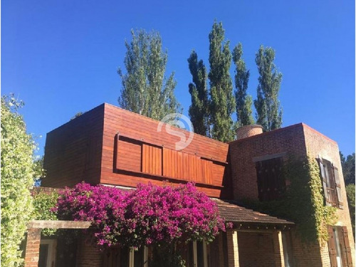 Excelente Casa En Venta En Zona Golf, Financiación - Ref: 4781