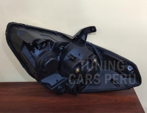 Imagen 2 de 4 de Faro Delantero Cromado Hyundai H1 Van 2009 - 2015