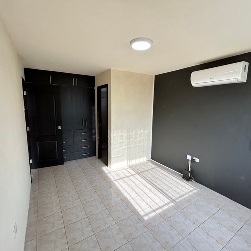 Imagen 4 de 12 de Casa En Venta De Oportunidad En Villa Bonita, Cerca De La Big Cola