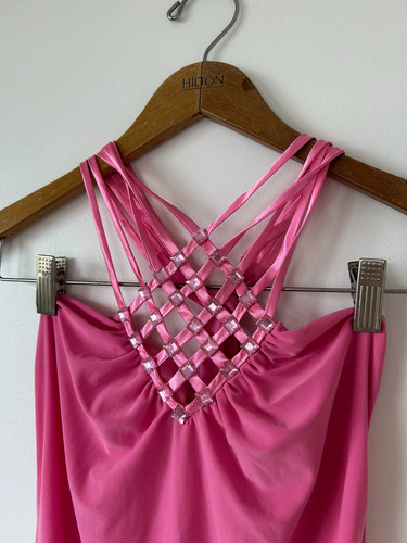 Vestido Rosa Corto Con Apliques, Drapeado (Usado)