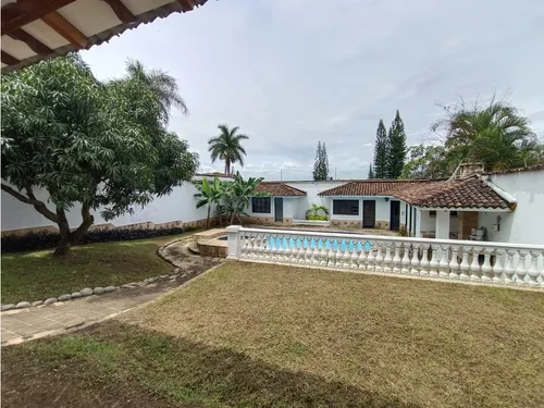 Arriendo Consultorio Ciudad Jardin Cali
