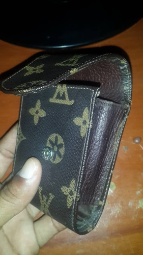 Imagen 6 de 7 de Cigarrera Con Diseño De Louis Vuitton Usada