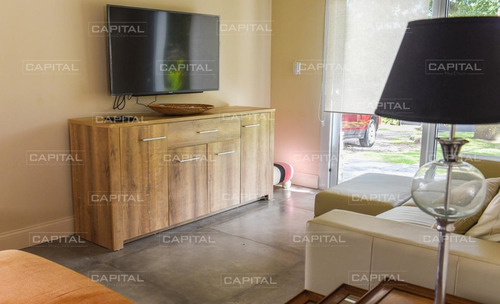 Moderna Casa De Cuatro Dormitorios En Playa Mansa Venta-ref:27936
